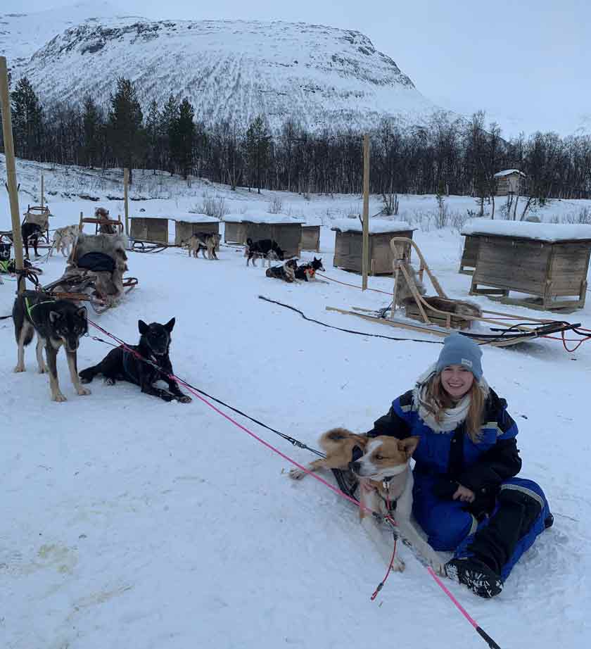 Jo-Ann mit Schlittenhunden in Norwegen