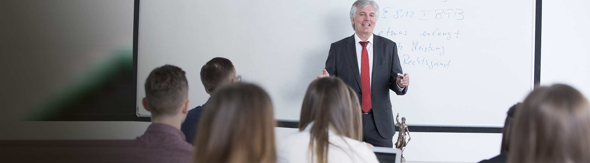 Wirtschaftsrecht Studium an der ISM studieren